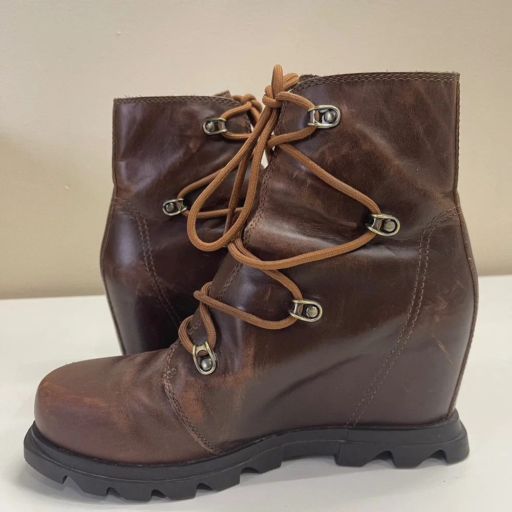 Sorel Joan of Arctic Wedge III Boots Womens 7 Brown Leather Lace Up NL4360-245
